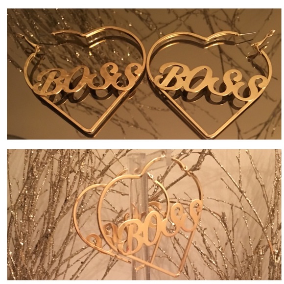 Jewelry - Boss Heart Earrings✨✨